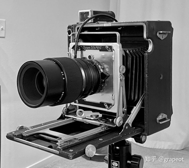 Adapt to a Leica R lens